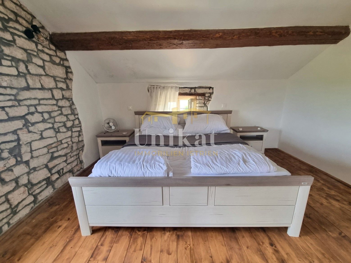 Casa in pietra ristrutturata con piscina a 3 km dal mare